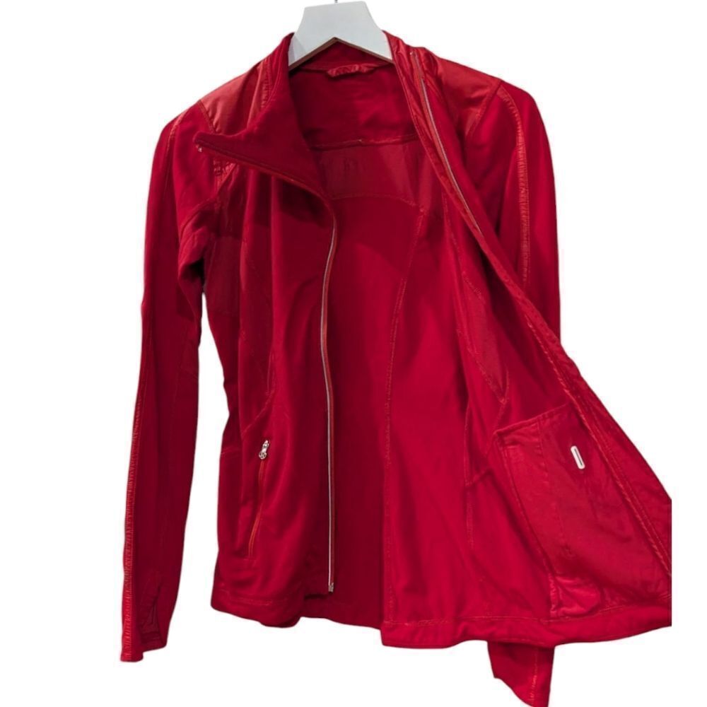 Lululemon Run: Track Time Jacket Currant Red Women's 4 Lightweight Zip Up - Picture 9 of 11